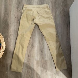 28/30 tan denizen Levi jeans